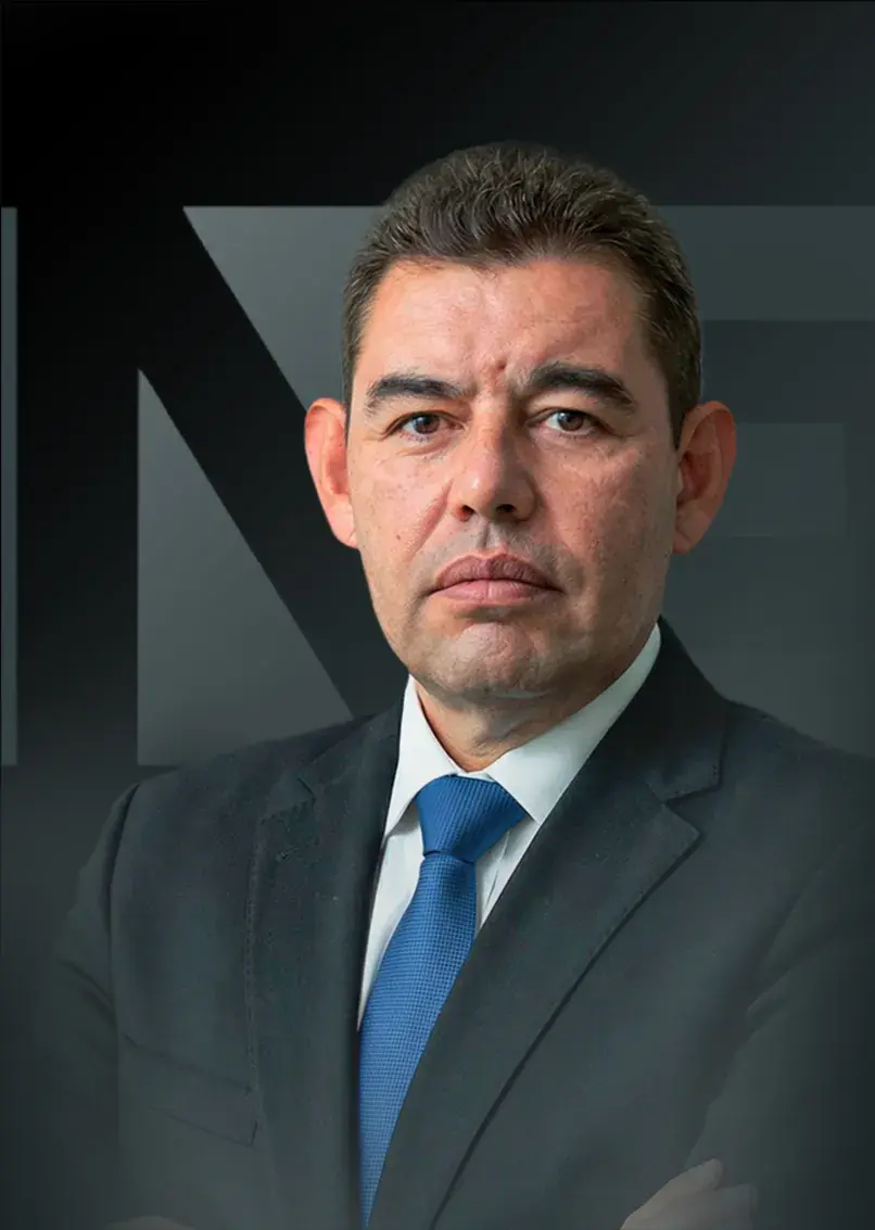 Noé Paredes Meza, Director General de Corporativo UNNE